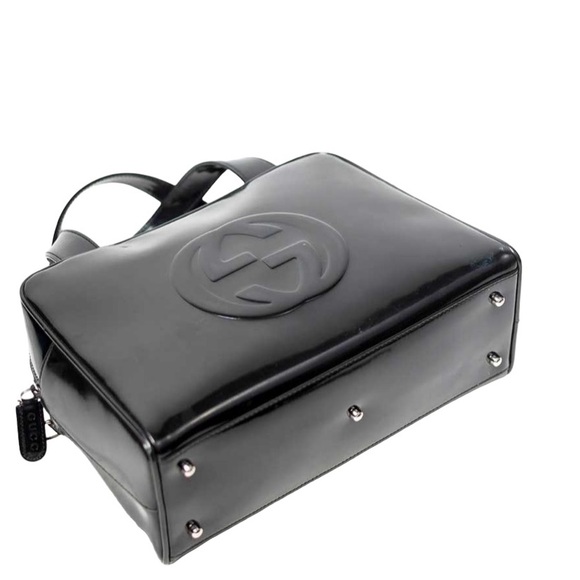 Gucci x Tom Ford Black Lacquered Leather bag PM authenticated. - Picture 10 of 13